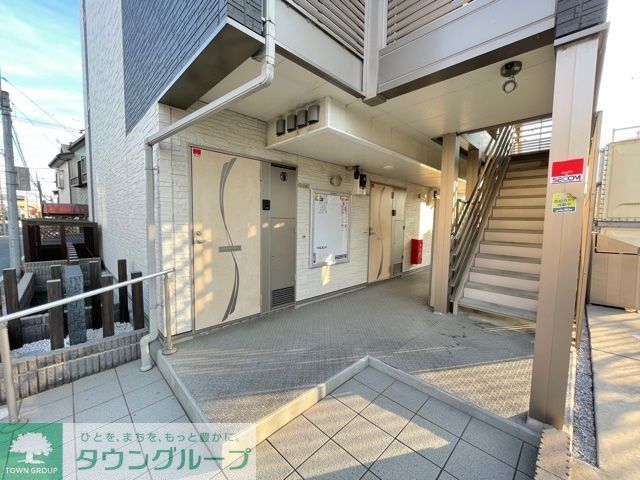 エントランス　エントランス