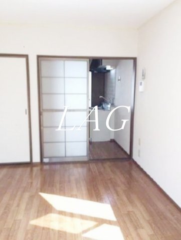 居室・リビング　洋室のお部屋です。