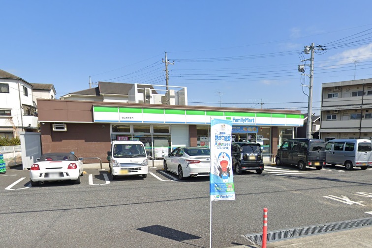 コンビニ　ファミリーマート入間川病院前店（コンビニ）まで173m