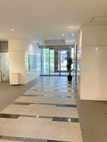 エントランス　カスタリア押上