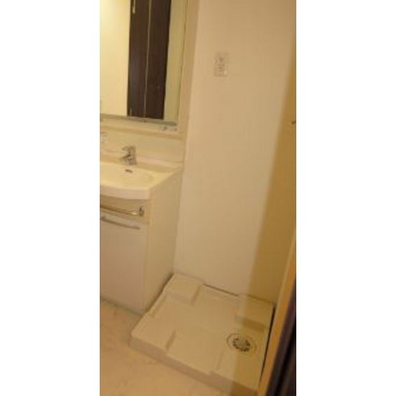 その他設備　同タイプ別部屋参考写真（室内洗濯機置場）