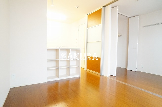 居室・リビング　開放感のあるゆったりとしたお部屋です♪