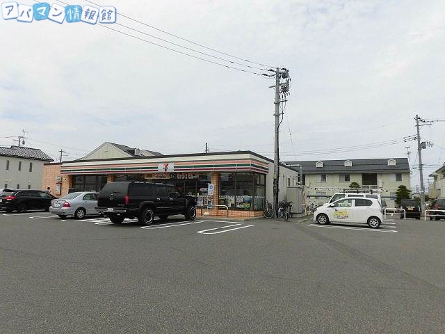 コンビニ　セブンイレブン新潟女池西店（コンビニ）まで669m