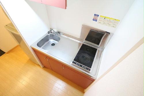 キッチン　２口コンロ付きラジエントヒータを設置