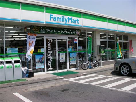 コンビニ　ファミリーマート 天白植田一丁目店（コンビニ）まで246m