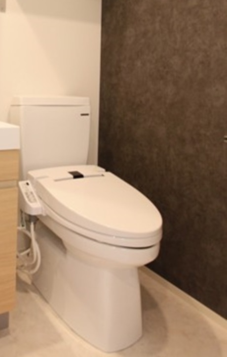 トイレ　落ち着いた色調のトイレです♪
