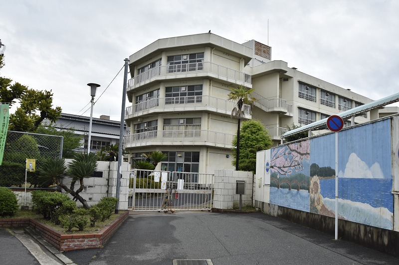小学校　広島市立船越小学校（小学校）まで800m