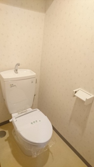 トイレ　※別部屋の写真です