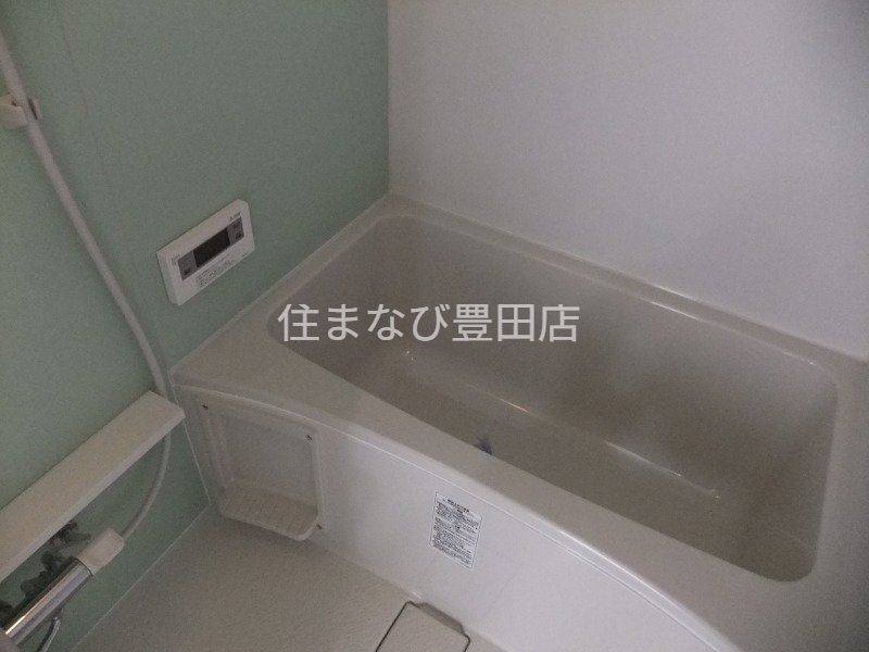バス・シャワールーム　同型別部屋写真