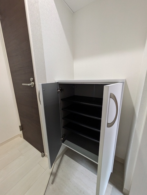 収納　建築中のため、一部仕様が異なる場合があります。