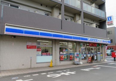 コンビニ　ローソン・スリーエフ相模大塚駅前店（コンビニ）まで143m