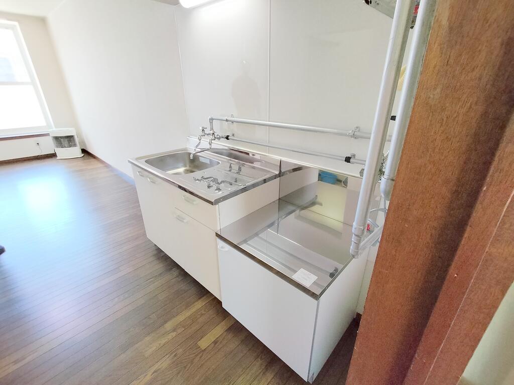 キッチン　※他号室の写真になります。ご参考ください