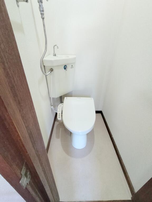 トイレ　※他号室の写真になります。ご参考ください
