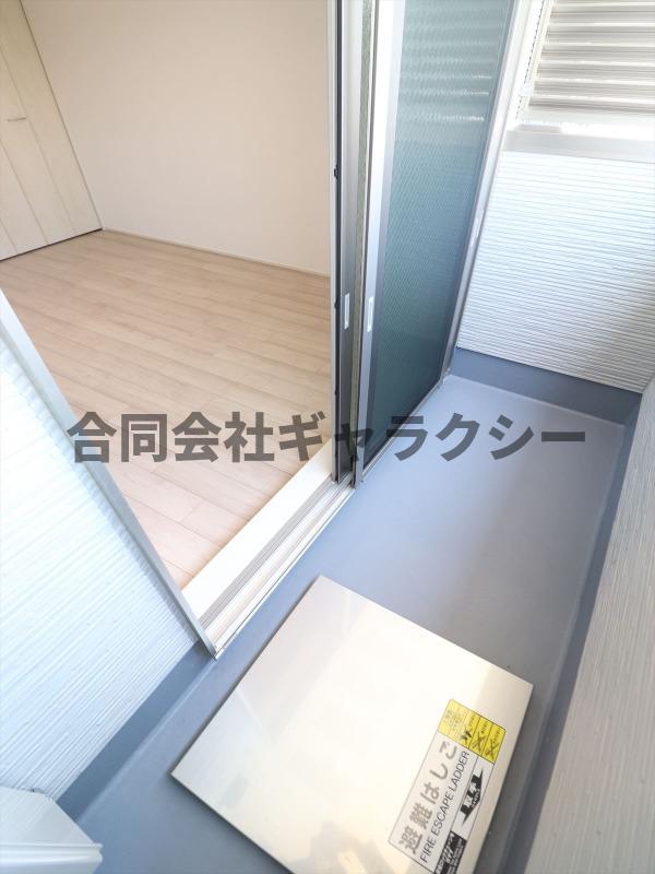 バルコニー　バルコニー