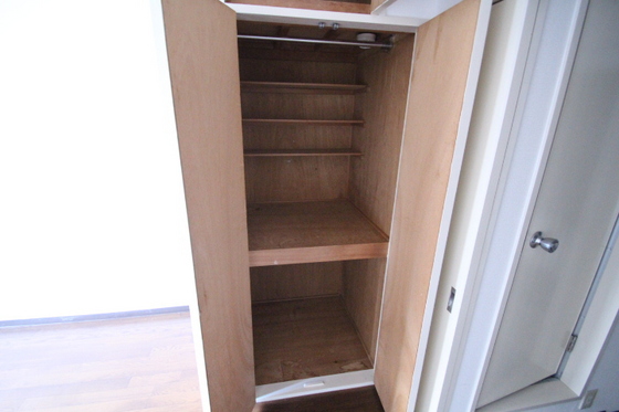 収納　※別部屋の写真です