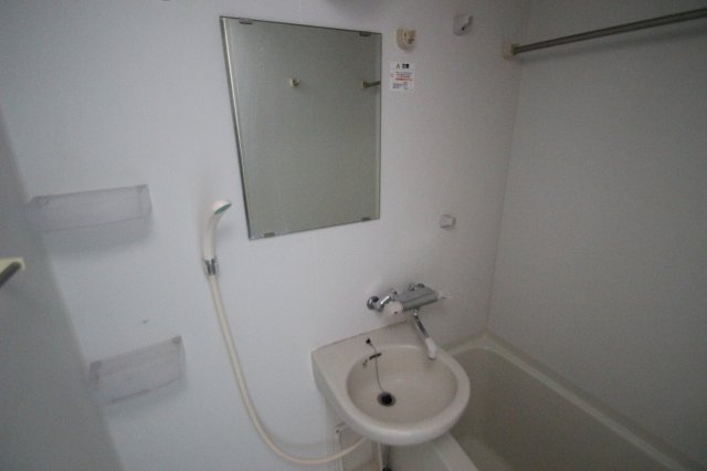 洗面設備　別室参考写真です。