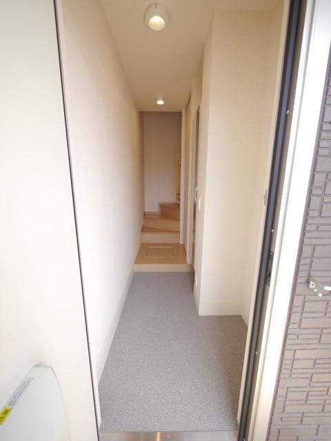 玄関　★外から見た玄関です★