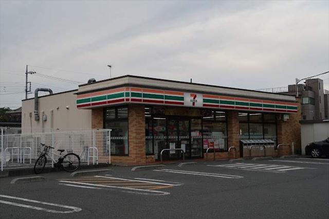 コンビニ　セブンイレブン（コンビニ）まで4126m