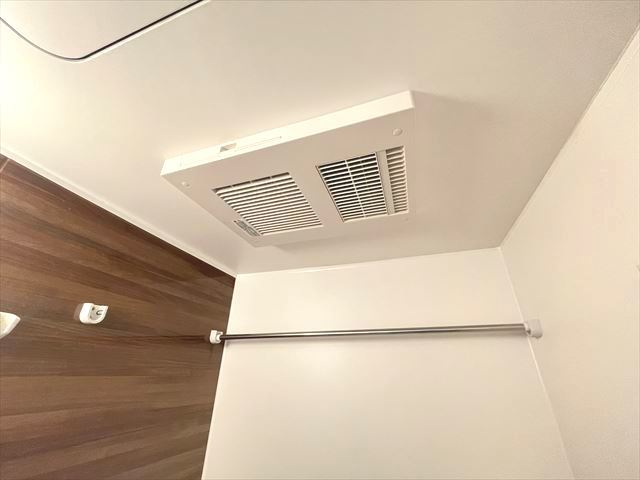 その他設備　浴室乾燥機付き