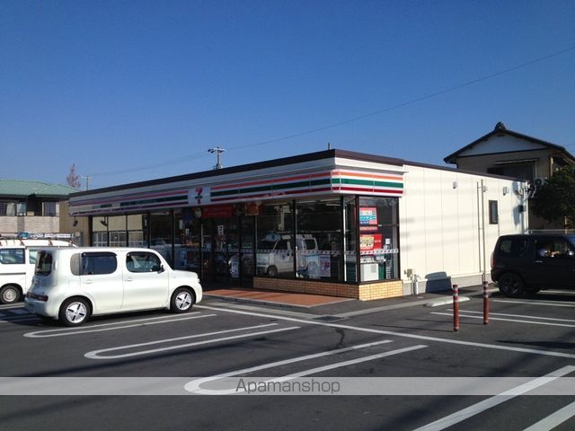 コンビニ　セブンイレブン（コンビニ）まで1696m