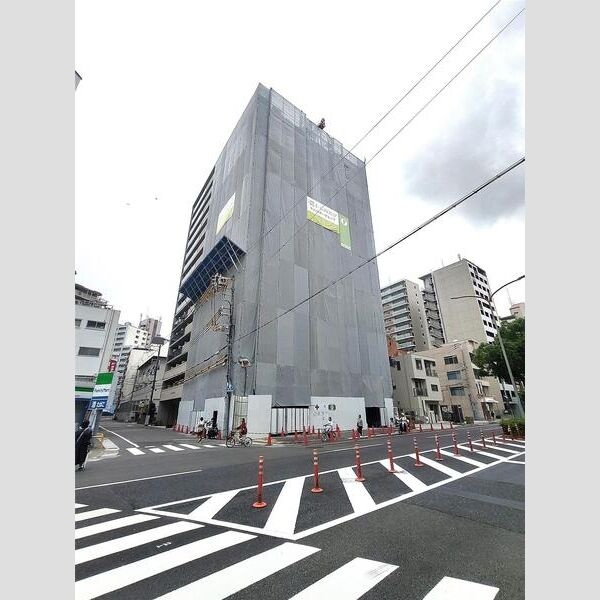 建物外観　建築中