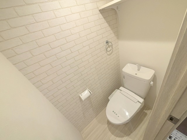 ヴィクトワール放出のトイレ写真
