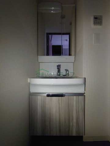 洗面設備　別部屋参考写真です