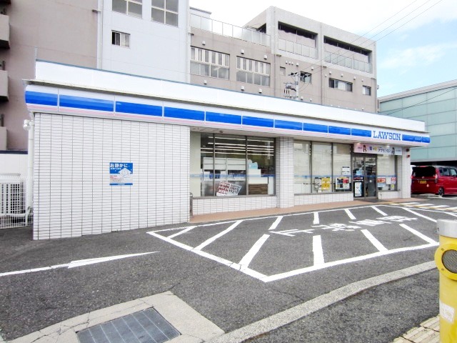 コンビニ　ローソン 岸和田土生町二丁目店（コンビニ）まで119m