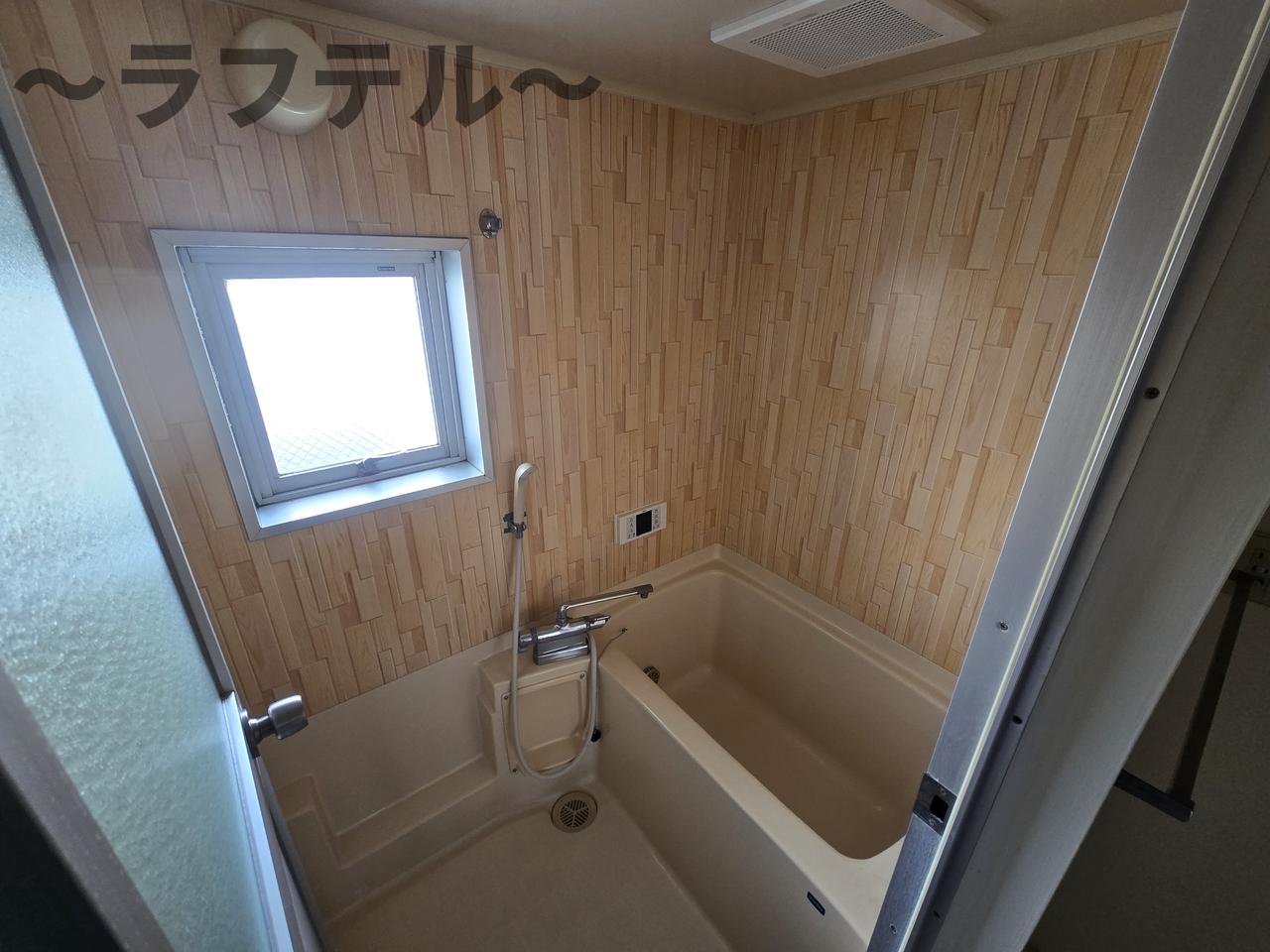 バス・シャワールーム　別部屋イメージ写真