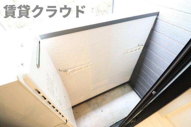 バルコニー　バルコニー付きの洋室です！