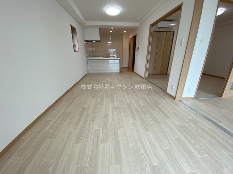 地下鉄御堂筋線 江坂駅 徒歩10分 10階建 新築のその他写真
