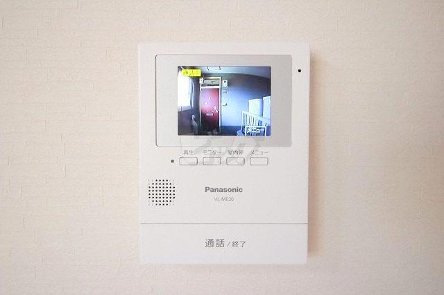 セキュリティ　来客の顔が見えて安心！TVモニターホン付きです♪