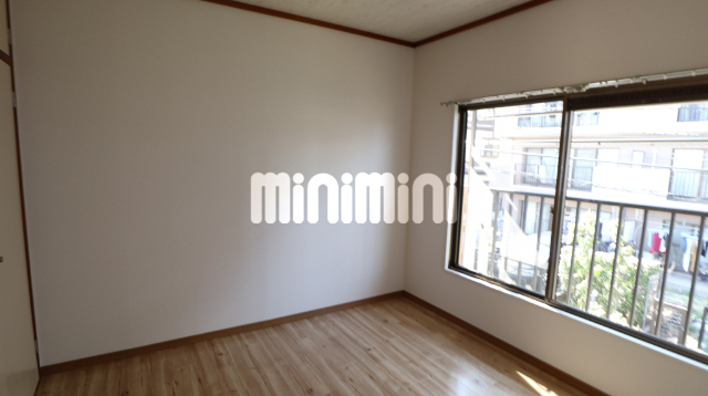 ローゼンハイム松枝の居間写真
