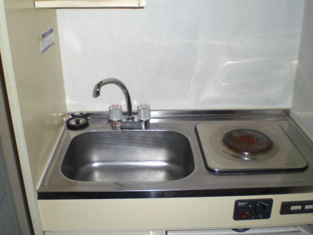 キッチン　備品や設備仕様は号室等により異なります現地をご確認下さい。