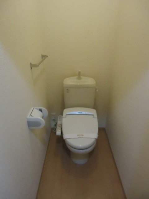 小田急江ノ島線 長後駅 徒歩37分 3階建 築21年のトイレ写真