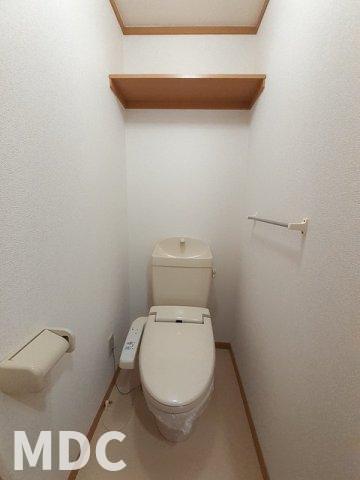 ＪＲ徳島線 阿波半田駅 徒歩13分 2階建 築23年のトイレ写真