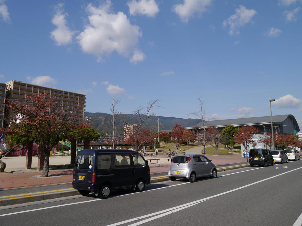 【広川アパート　8号室の公園】