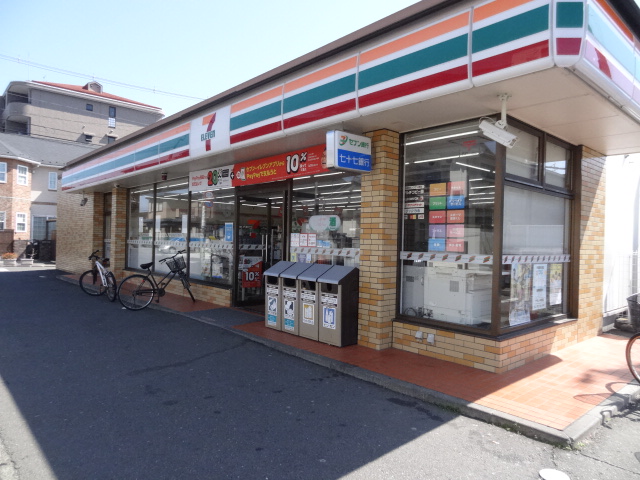 コンビニ　セブンイレブン仙台新田一丁目店（コンビニ）まで270m