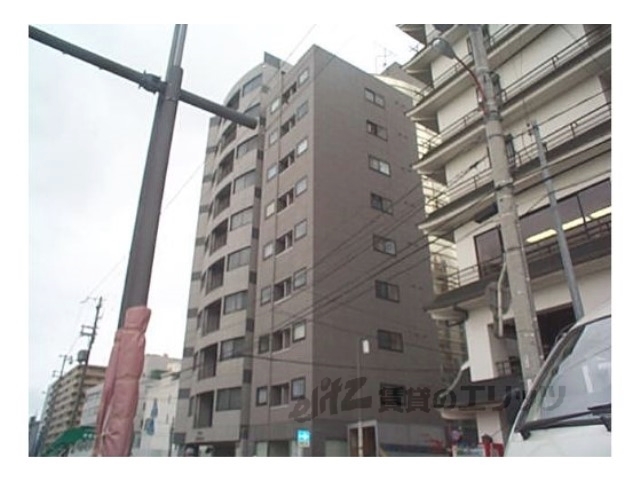 京都市中京区橋之町のマンションの建物外観