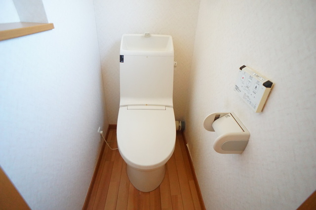 【篠原東１丁目Ｉ邸のトイレ】