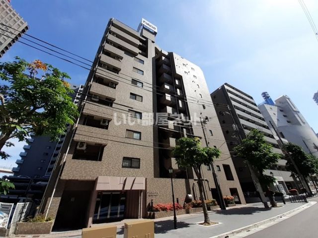 兵庫県神戸市中央区浜辺通６の賃貸マンションの外観