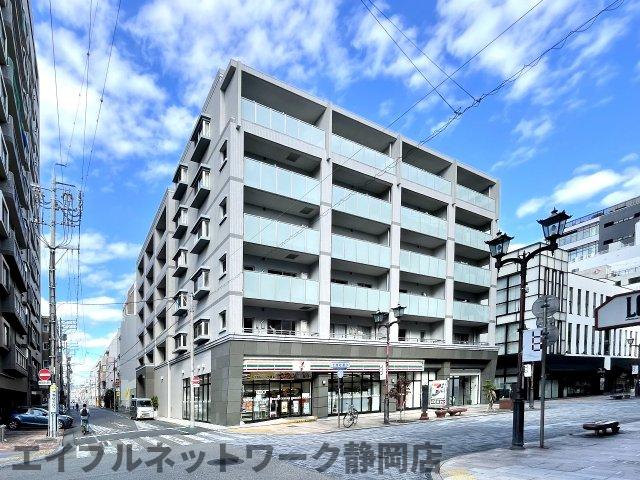 静岡市葵区駿河町のマンションの建物外観