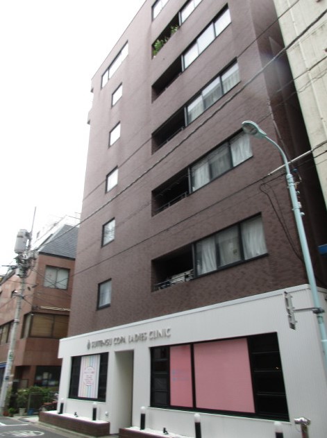 中央区日本橋蛎殻町のマンションの建物外観