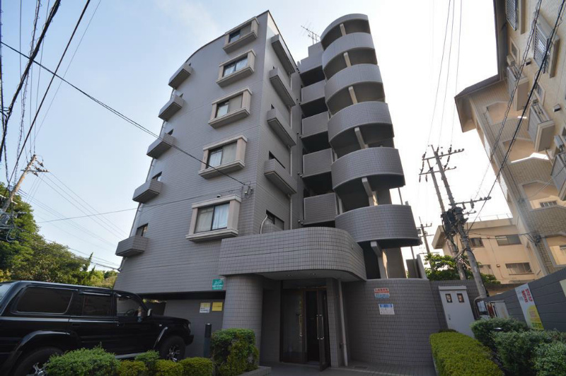 ライフハウス城野駅東の建物外観