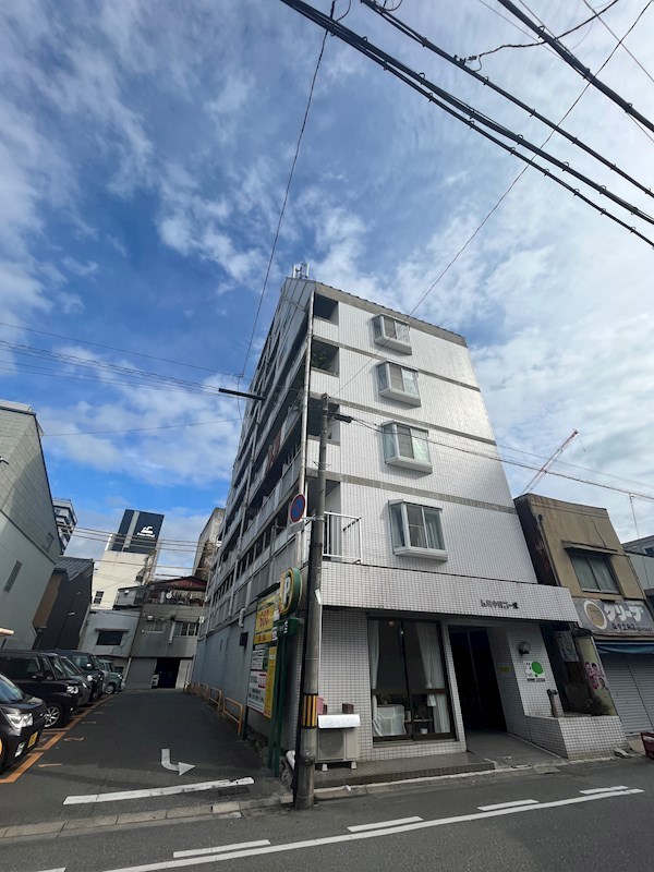 姫路市忍町のマンションの建物外観