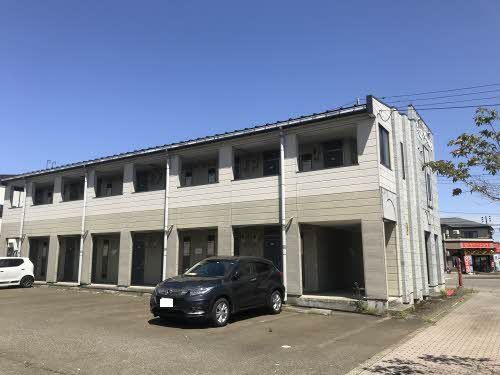 長岡市南七日町のアパートの建物外観