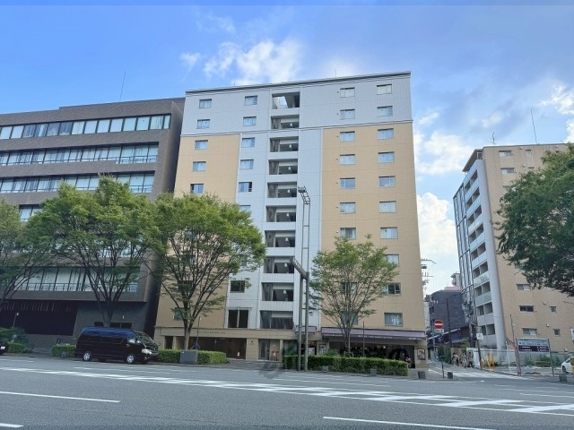 イーグルコート烏丸御池の外観写真