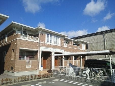 丸亀市土器町北のアパートの建物外観