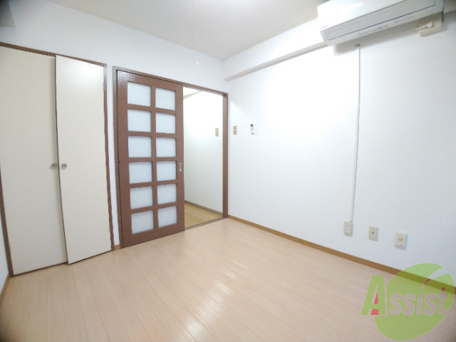 その他部屋・スペース　洋室の家具の配置を考えてみるのも楽しいですよ。