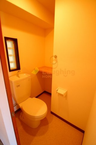 トイレ　シンプルで使いやすいトイレです